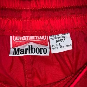 Vintage Marlboro adventure team size large windbreaker pants